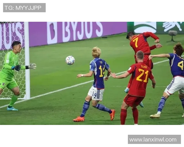 泰拉克托与吉达阿赫利的精彩对决揭示足球战术与团队协作的魅力 泰拉克托与吉达阿赫利的精彩对决揭示足球战术与团队协作的魅力