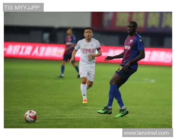 中甲联赛精彩对决辽宁沈阳宏运迎战青岛黄海全力争胜